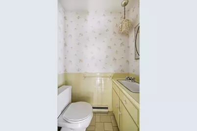 1303 Plumtree Rd, Springfield, MA 01119 - Photo 12