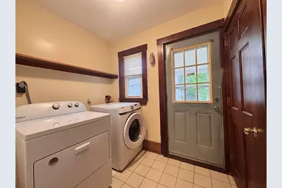 28 Alewife Brook Pkwy #2, Cambridge, MA 02140 - Photo 8