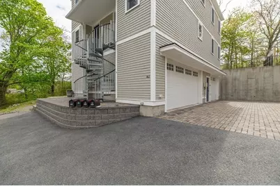 302 Western Ave #A, Gloucester, MA 01930 - Photo 22