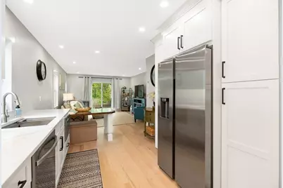 302 Western Ave #A, Gloucester, MA 01930 - Photo 4