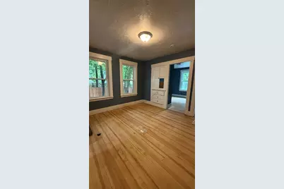 123 Everett St #1, Southbridge, MA 01550 - Photo 4