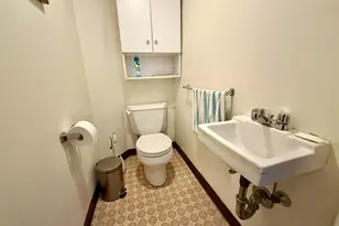 17 Clinton St, Newton, MA 02458 - Photo 12