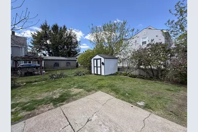 17 Clinton St #-, Newton, MA 02458 - Photo 4