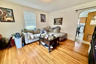 17 Clinton St, Newton, MA 02458 - Photo 6
