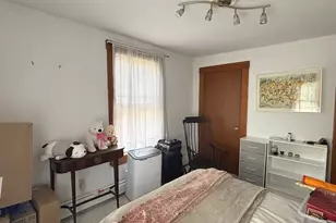 17 Clinton St, Newton, MA 02458 - Photo 16