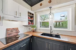 26 Fales St, Worcester, MA 01606 - Photo 10