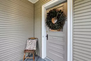26 Fales St, Worcester, MA 01606 - Photo 2