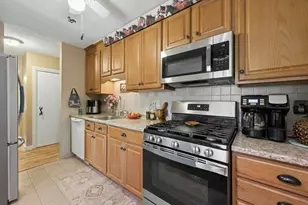 395 Merrimack St, Methuen, MA 01844 - Photo 16