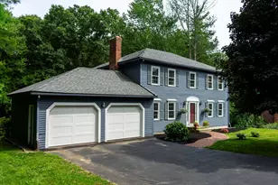 39 Hillside Dr, Sturbridge, MA 01566 - Photo 2