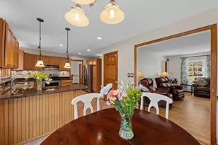 39 Hillside Dr, Sturbridge, MA 01566 - Photo 8