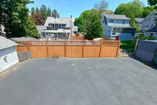 26 Leonard St, Woburn, MA 01801 - Photo 12