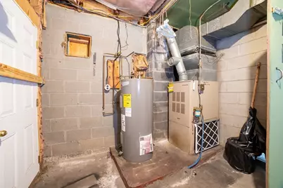 382 Water, Clinton, MA 01510 - Photo 18