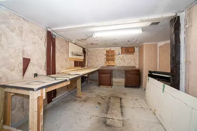 382 Water, Clinton, MA 01510 - Photo 22