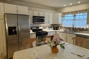 31 Taft St, North Adams, MA 01247 - Photo 8