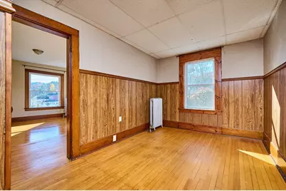 5 W Main St, Erving, MA 01344 - Photo 10