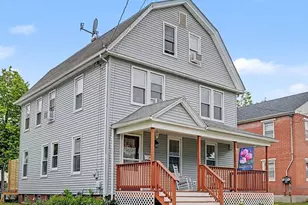 21 Dexter St, Holyoke, MA 01040 - Photo 1