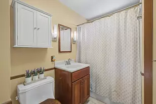 21 Dexter St, Holyoke, MA 01040 - Photo 22