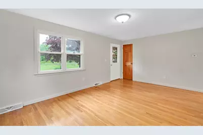 5 Tracy Dr, Wilbraham, MA 01095 - Photo 12