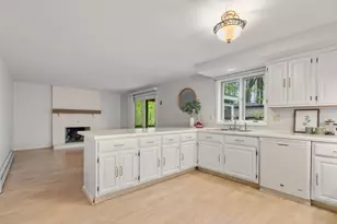 731 Chicopee Row, Groton, MA 01450 - Photo 8