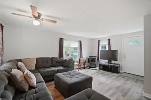 53 Prospect St, South Hadley, MA 01075 - Photo 4
