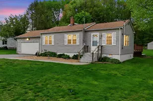 53 Prospect St, South Hadley, MA 01075 - Photo 1