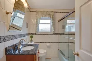 5 Ripley Pl, Worcester, MA 01610 - Photo 4