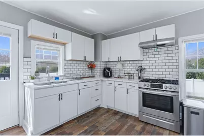 42 Fay St, Seekonk, MA 02771 - Photo 2