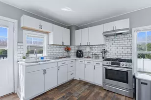 42 Fay St, Seekonk, MA 02771 - Photo 2