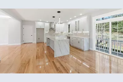 6 Barrows Rd, Worcester, MA 01609 - Photo 6