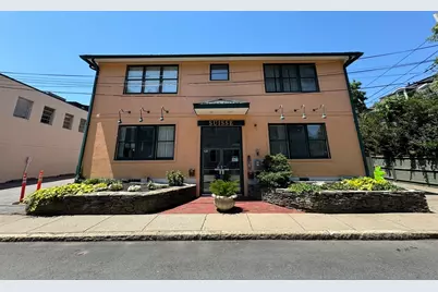 31 Channing St #1, Newton, MA 02458 - Photo 2