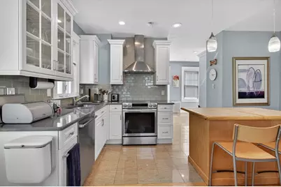 962 Pleasant St, Worcester, MA 01602 - Photo 8