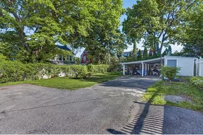 962 Pleasant St, Worcester, MA 01602 - Photo 32