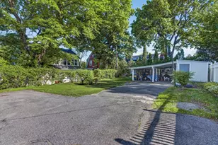 962 Pleasant St, Worcester, MA 01602 - Photo 32