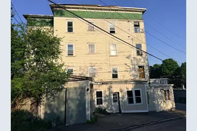32 Mount Globe St, Fitchburg, MA 01420 - Photo 4