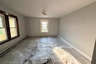 32 Mt Globe St, Fitchburg, MA 01420 - Photo 8