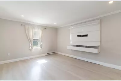 22 Marsh Ave, Southbridge, MA 01550 - Photo 10