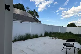 22 Marsh Ave, Southbridge, MA 01550 - Photo 14
