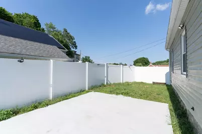 22 Marsh Ave, Southbridge, MA 01550 - Photo 28