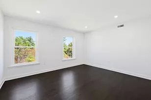 175 Pleasant St, Upton, MA 01568 - Photo 18