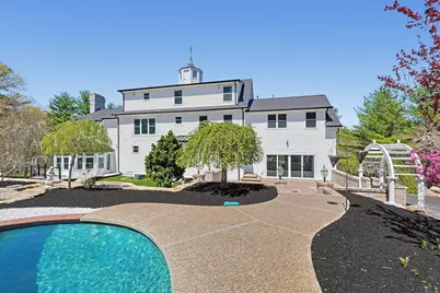 175 Pleasant St, Upton, MA 01568 - Photo 2