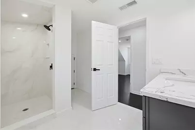 175 Pleasant St, Upton, MA 01568 - Photo 30