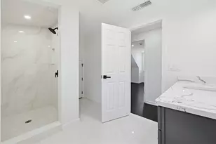 175 Pleasant St, Upton, MA 01568 - Photo 30