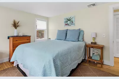 120 Chestnut St, Barnstable, MA 02601 - Photo 14
