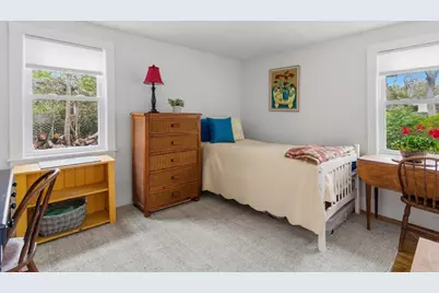 120 Chestnut St, Barnstable, MA 02601 - Photo 16