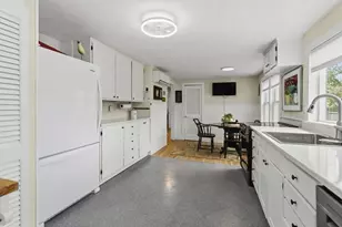 120 Chestnut St, Barnstable, MA 02601 - Photo 12