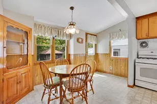 300 Circle Dr, West Springfield, MA 01089 - Photo 6