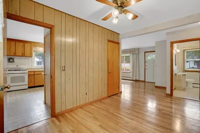 300 Circle Dr, West Springfield, MA 01089 - Photo 16