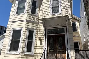 562 E 7th St, Boston, MA 02127 - Photo 18