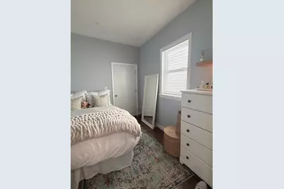 562 E 7th St #2, Boston, MA 02127 - Photo 4