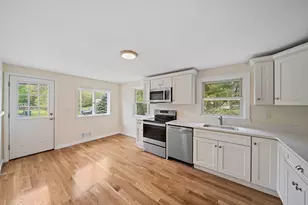 499 South St, Holbrook, MA 02343 - Photo 8